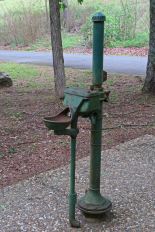 Old water fountain at Iron Mt. (no water)